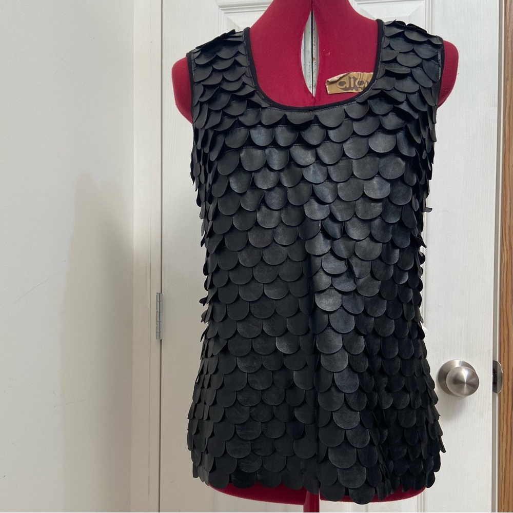 One 7 Six women black pleather front detailing knit sleeveless top. Size L. Used